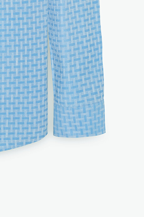 %100 Pamuk Slim Fit Dar Kesim Düğmeli Yaka Armürlü Açık Mavi Gömlek resmi