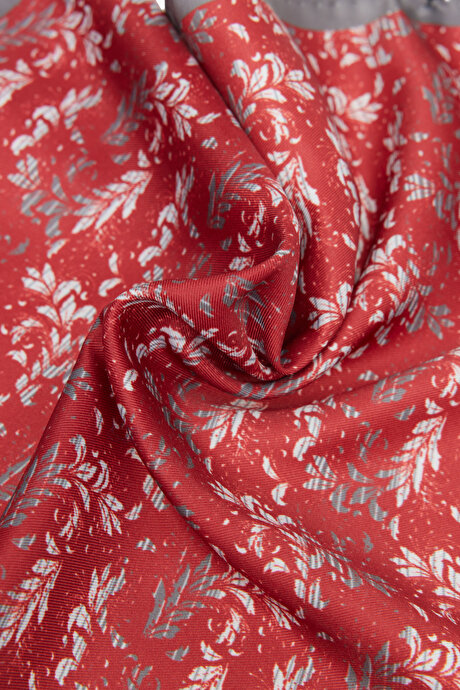 Desenli Kırmızı-Siyah Mendil resmi