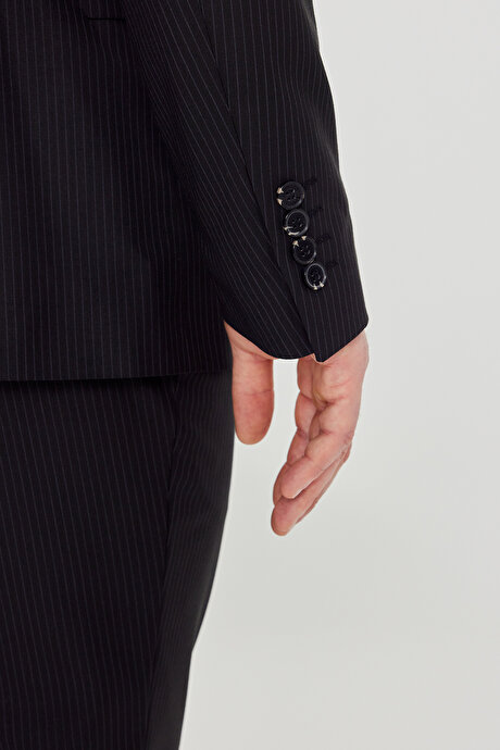 Slim Fit Kırlangıç Yaka Çizgili Esnek Siyah Takım Elbise resmi