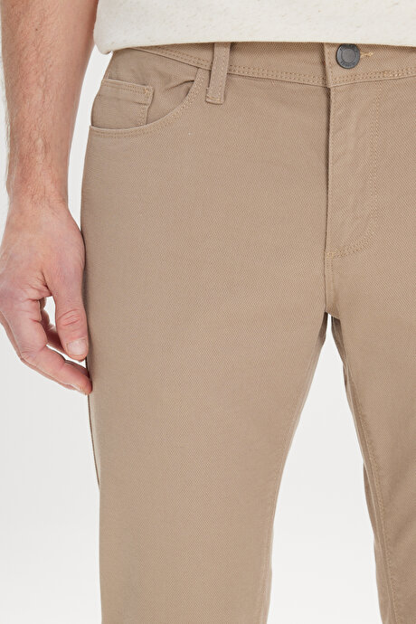 Slim Fit Dar Kesim 5 Cep Armürlü Esnek Bej Pantolon resmi