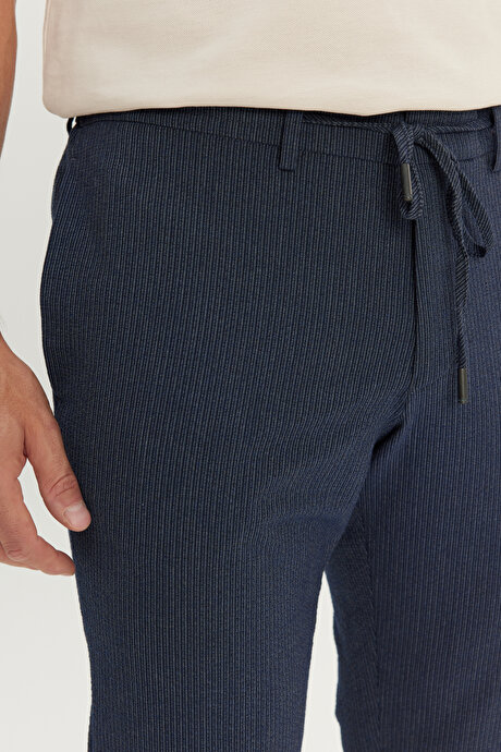 Comfort Fit Rahat Kesim Yan Cepli Desenli Beli Lastikli Lacivert Pantolon resmi