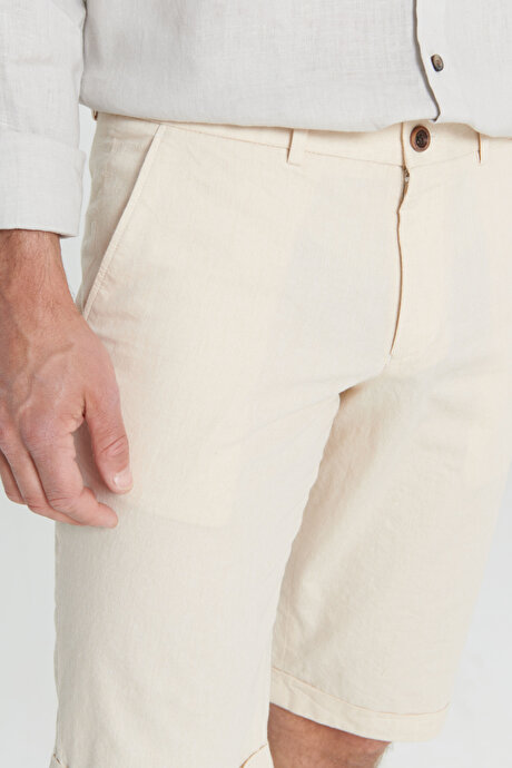 Slim Fit Dar Kesim %100 Pamuk Yan Cep Ekru Şort resmi
