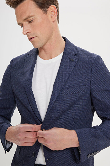 Slim Fit Dar Kesim Mono Yaka Armürlü Lacivert Ceket resmi