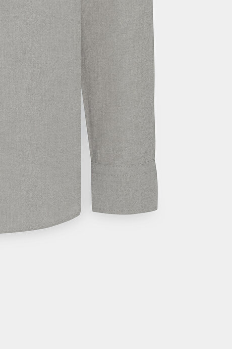 Slim Fit Dar Kesim Düğmeli Yaka Pamuklu Oxford Haki Gömlek resmi