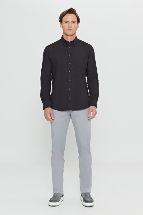 Slim Fit Dar Kesim Düğmeli Yaka Pamuklu Oxford Siyah Gömlek resmi