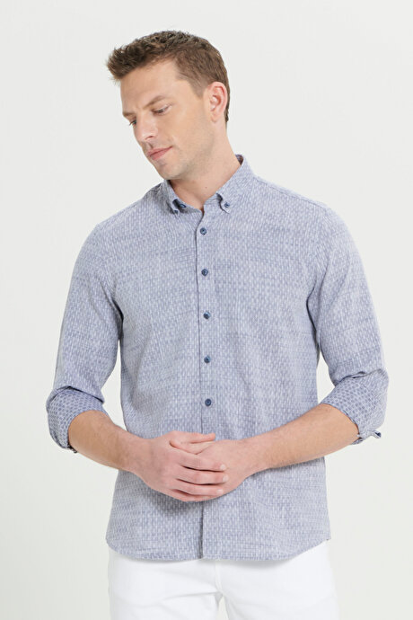 Slim Fit Dar Kesim %100 Pamuk Düğmeli Yaka Armürlü Lacivert Gömlek resmi