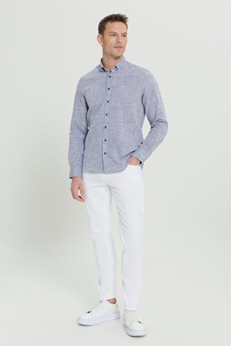 Slim Fit Dar Kesim %100 Pamuk Düğmeli Yaka Armürlü Lacivert Gömlek resmi