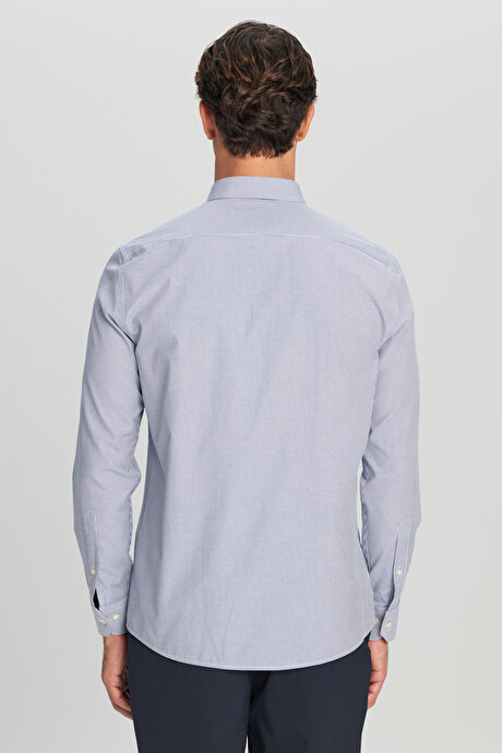 Slim Fit Dar Kesim Düğmeli Yaka Çizgili Beyaz-Lacivert Gömlek resmi