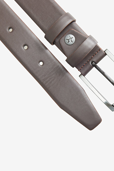 Klasik Kahverengi Kemer resmi