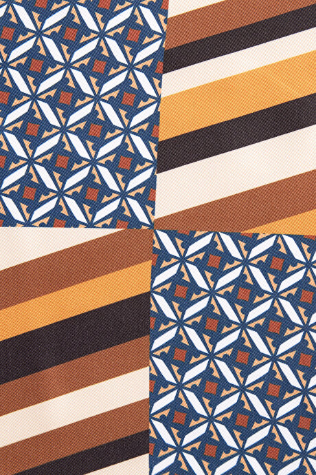 Desenli Kahve-Siyah Mendil resmi