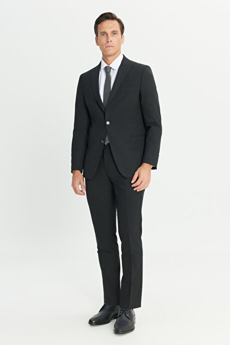 Su Geçirmez Ekstra Slim Fit Kırlangıç Yaka Yünlü Nano Siyah Takım Elbise resmi