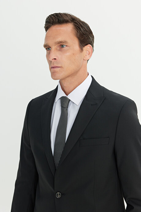 Su Geçirmez Ekstra Slim Fit Kırlangıç Yaka Yünlü Nano Siyah Takım Elbise resmi