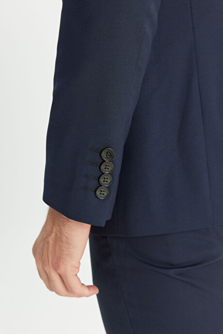 Su Geçirmez Ekstra Slim Fit Kırlangıç Yaka Yünlü Nano Lacivert Takım Elbise resmi