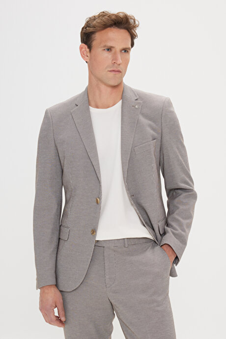 Slim Fit Dar Kesim Mono Yaka Çizgili Vizon Takım Elbise resmi