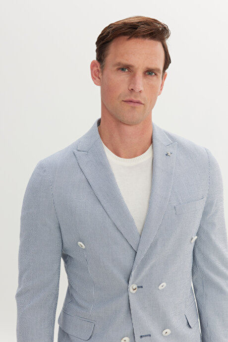 Slim Fit Dar Kesim Kırlangıç Yaka Gofre Desenli Kruvaze Lacivert-Beyaz Takım Elbise resmi