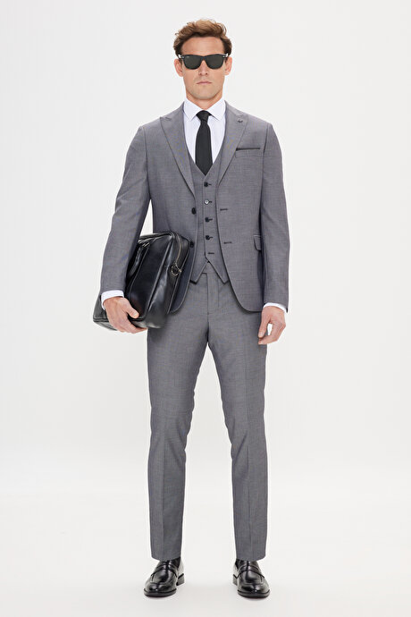 Slim Fit Dar Kesim Kırlangıç Yaka Desenli Gri-Siyah Yelekli Takım Elbise resmi