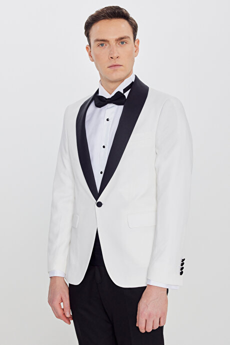 Slim Fit Dar Kesim Şal Yaka Kapak Cepli Armürlü Damatlık Beyaz-Siyah Smokin Takım resmi