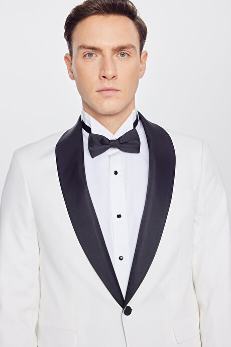 Slim Fit Dar Kesim Şal Yaka Kapak Cepli Armürlü Damatlık Beyaz-Siyah Smokin Takım resmi