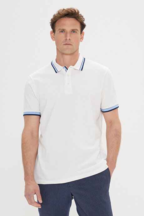 Slim Fit Dar Kesim %100 Pamuk Polo Yaka Beyaz Tişört resmi