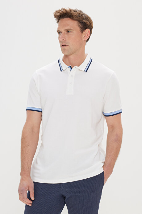 Slim Fit Dar Kesim %100 Pamuk Polo Yaka Beyaz Tişört resmi