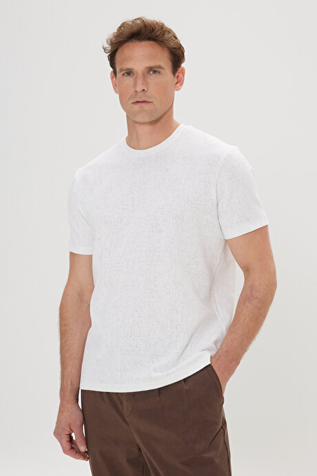 Slim Fit Dar Kesim Pamuklu Bisiklet Yaka Ekru Tişört resmi