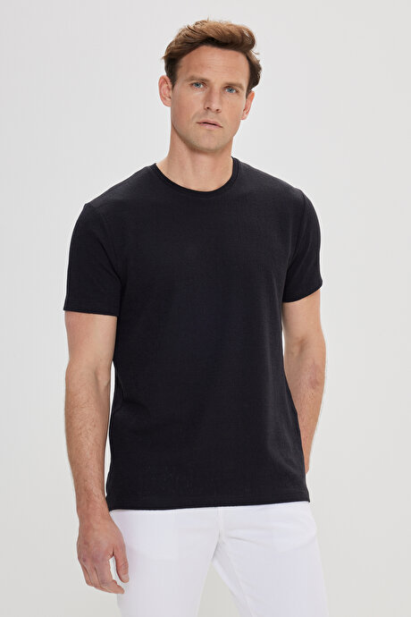 Slim Fit Dar Kesim Pamuklu Bisiklet Yaka Siyah Tişört resmi