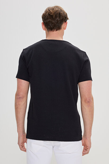 Slim Fit Dar Kesim Pamuklu Bisiklet Yaka Siyah Tişört resmi