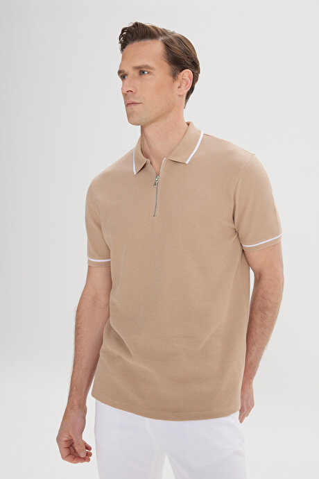 Slim Fit Dar Kesim %100 Pamuk Jakarlı Polo Yaka Camel Tişört resmi