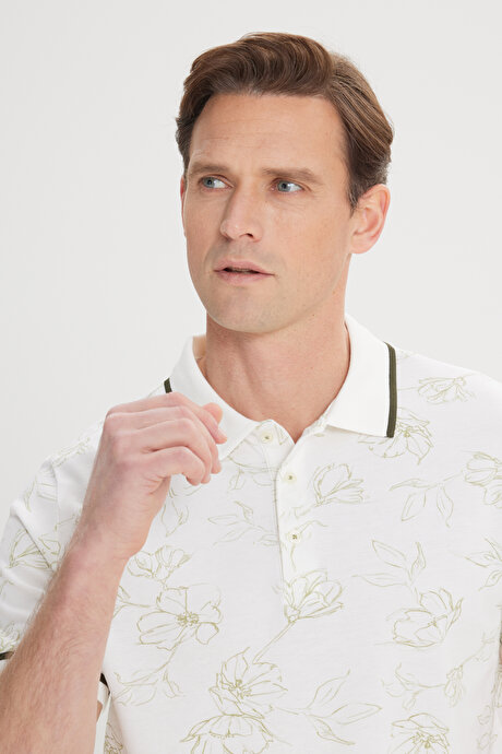 Slim Fit Dar Kesim %100 Pamuk Çiçek Baskılı Polo Yaka Beyaz-Haki Tişört resmi