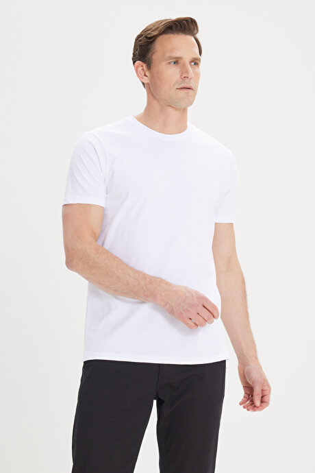 Slim Fit Dar Kesim Pamuklu Bisiklet Yaka Beyaz Tişört resmi