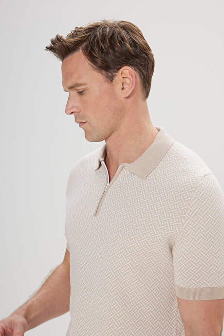 Standart Fit Normal Kesim %100 Pamuk Jakarlı Polo Yaka Bej-Ekru Tişört resmi