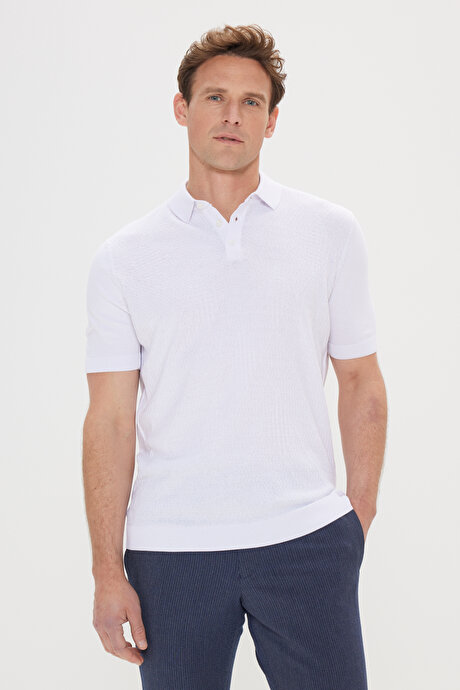 %100 Pamuk Standart Fit Normal Kesim Polo Yaka Armürlü Triko Beyaz Tişört resmi
