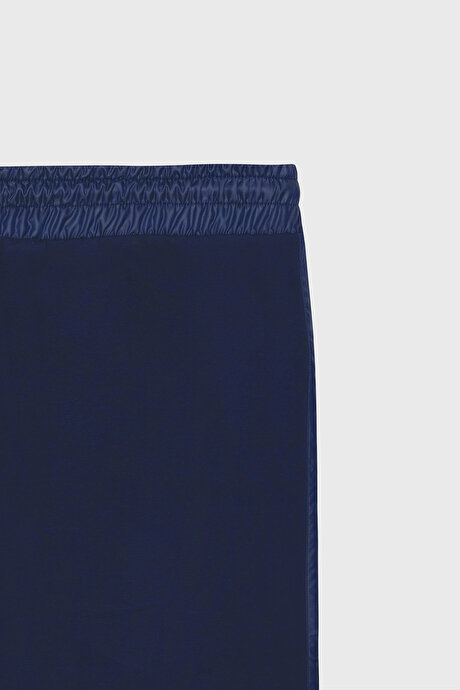 Standart Fit Günlük Rahat Spor Örme Lacivert Şort resmi