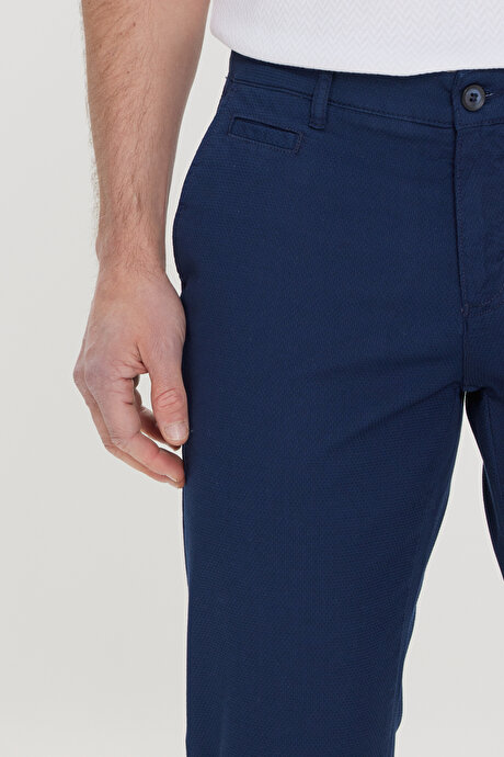 Pamuklu Slim Fit Dar Kesim Yan Cep Armürlü Esnek Lacivert Pantolon resmi