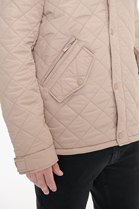Standart Fit Normal Kesim Dik Yaka Kapaklı Yan Cepli Overcoat Bej Mont resmi
