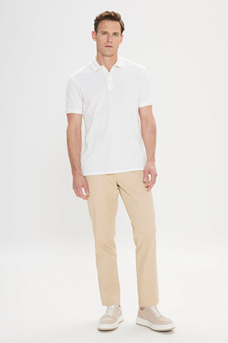 Slim Fit Dar Kesim Polo Yaka %100 Pamuk Beyaz Tişört resmi