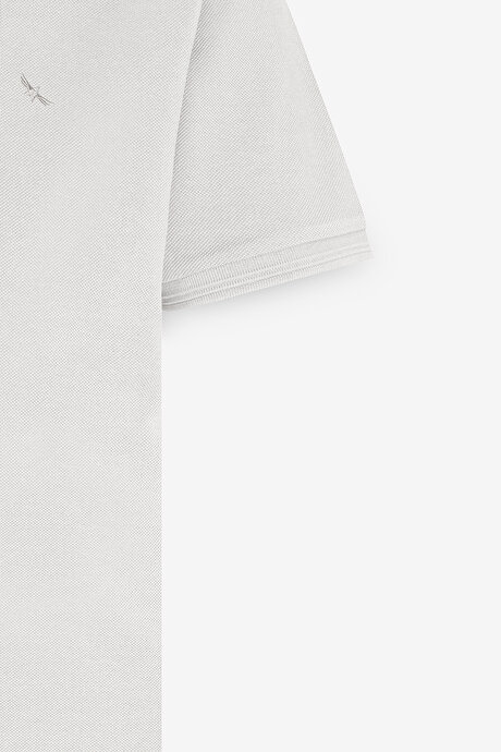 Slim Fit Dar Kesim Polo Yaka %100 Pamuk Beyaz Tişört resmi