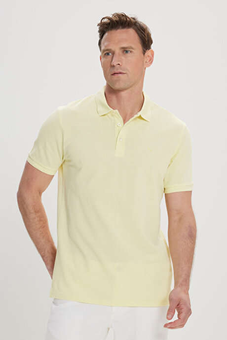 Slim Fit Dar Kesim Polo Yaka %100 Pamuk Sarı Tişört resmi