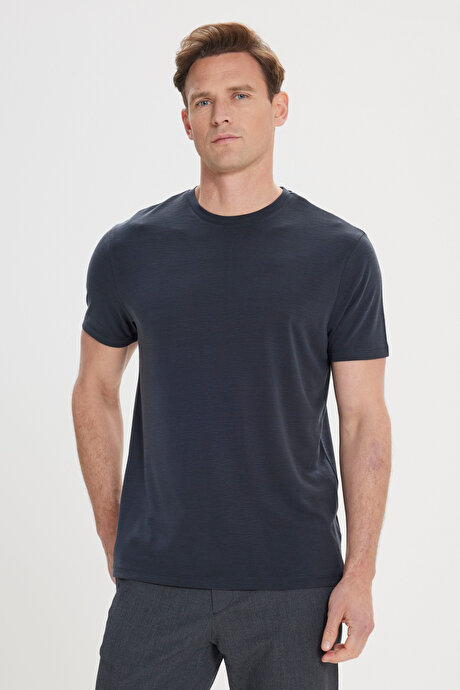 Slim Fit Dar Kesim Bisiklet Yaka Pamuklu Siyah Tişört resmi