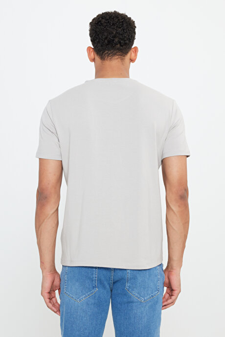 Standart Fit Normal Kesim Bisiklet Yaka Pamuklu Bej Tişört resmi