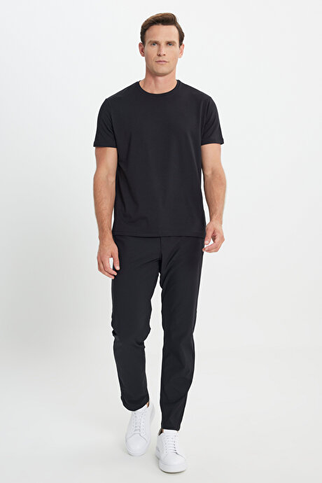 Standart Fit Normal Kesim Bisiklet Yaka Pamuklu Siyah Tişört resmi