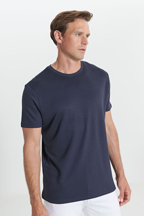 Yumuşak Dokulu Slim Fit Dar Kesim Bisiklet Yaka Lacivert Tişört resmi