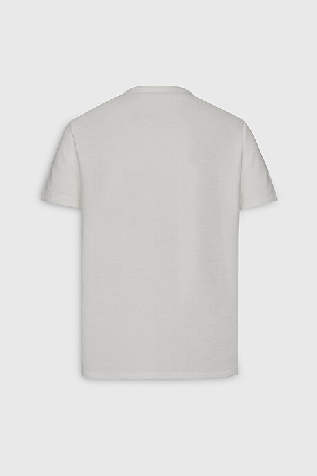 %100 Pamuk Slim Fit Dar Kesim Bisiklet Yaka Jakarlı Ekru Tişört resmi