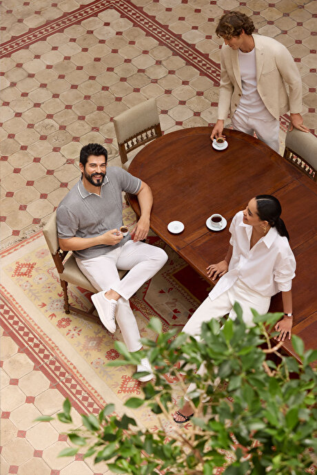 Standart Fit Normal Kesim %100 Pamuk Jakarlı Polo Yaka Gri Tişört resmi