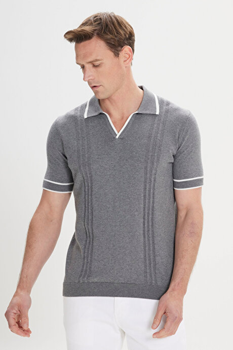 Standart Fit Normal Kesim %100 Pamuk Jakarlı Polo Yaka Gri Tişört resmi