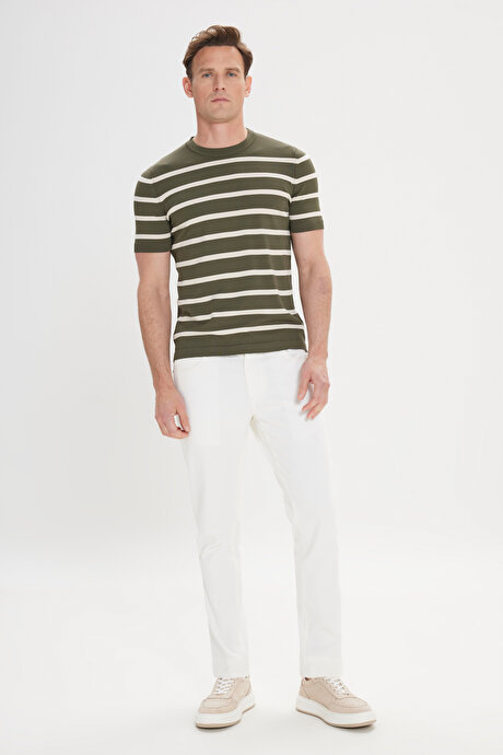 Standart Fit Normal Kesim Bisiklet Yaka Çizgili Triko Haki-Ekru Tişört resmi
