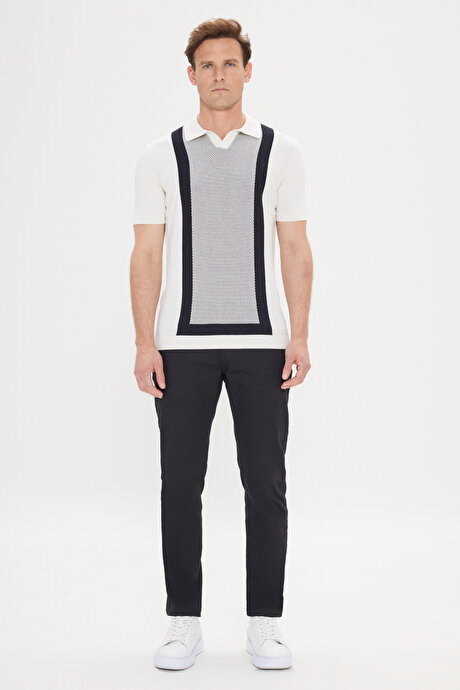 Standart Fit Normal Kesim %100 Pamuk Jakarlı Polo Yaka Beyaz-Siyah Tişört resmi