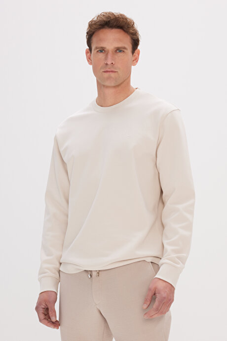 Pamuklu Slim Fit Dar Kesim Bisiklet Yaka Bej Sweatshirt resmi