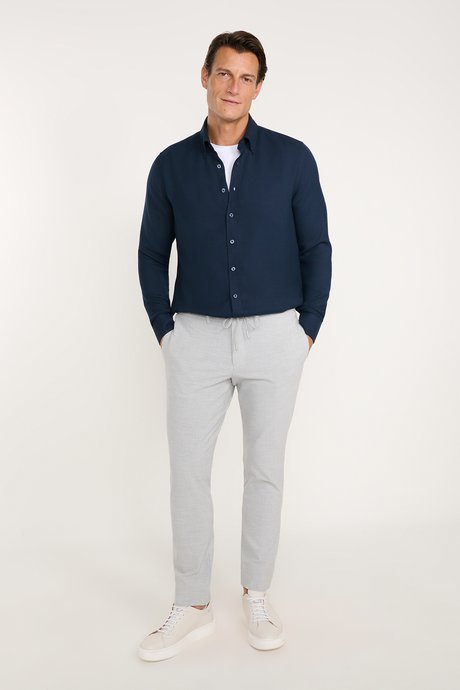 Slim Fit Dar Kesim Beli Bağlamalı Yan Cepli Gofre Desenli Esnek Beyaz-Gri Pantolon resmi