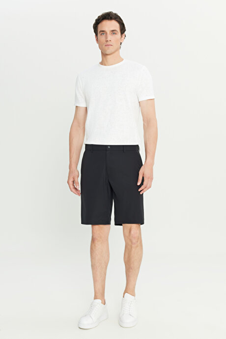 Slim Fit Dar Kesim Beli Lastikli Yan Cepli Esnek Siyah Şort resmi